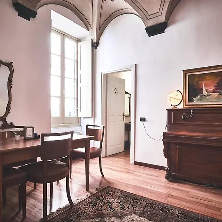 圣特奥多罗旅馆 招待所 阿尔本加