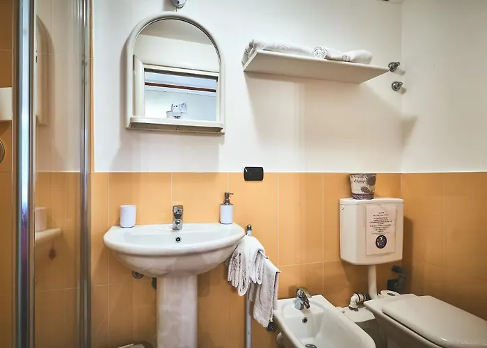 San Teodoro Αλμπένγκα